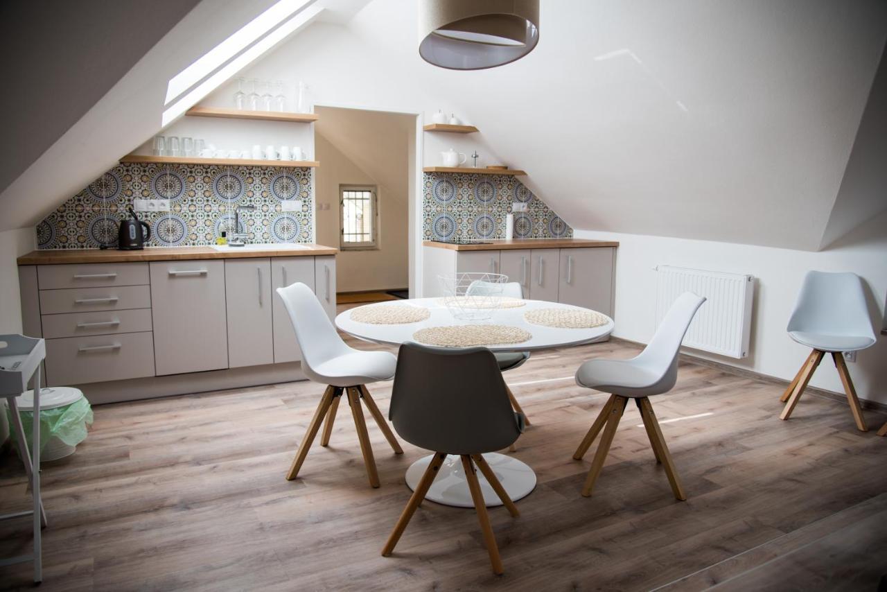 Apartman Veritas Mikulov Dış mekan fotoğraf